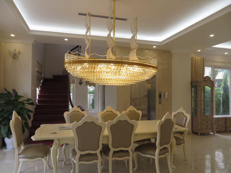 Classical detached Villa for rent at Vinhomes Riverside, Long Bien, Ha Noi 2