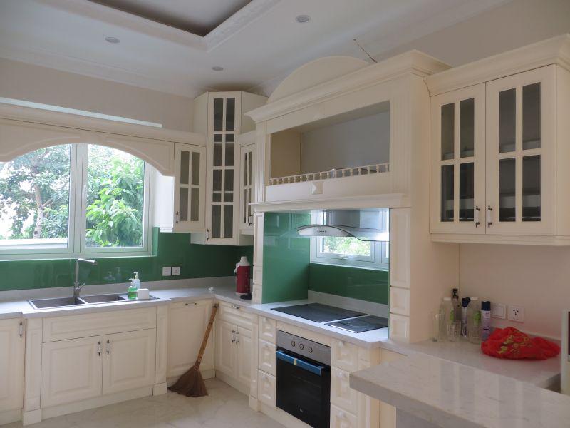 Classical detached Villa for rent at Vinhomes Riverside, Long Bien, Ha Noi 6