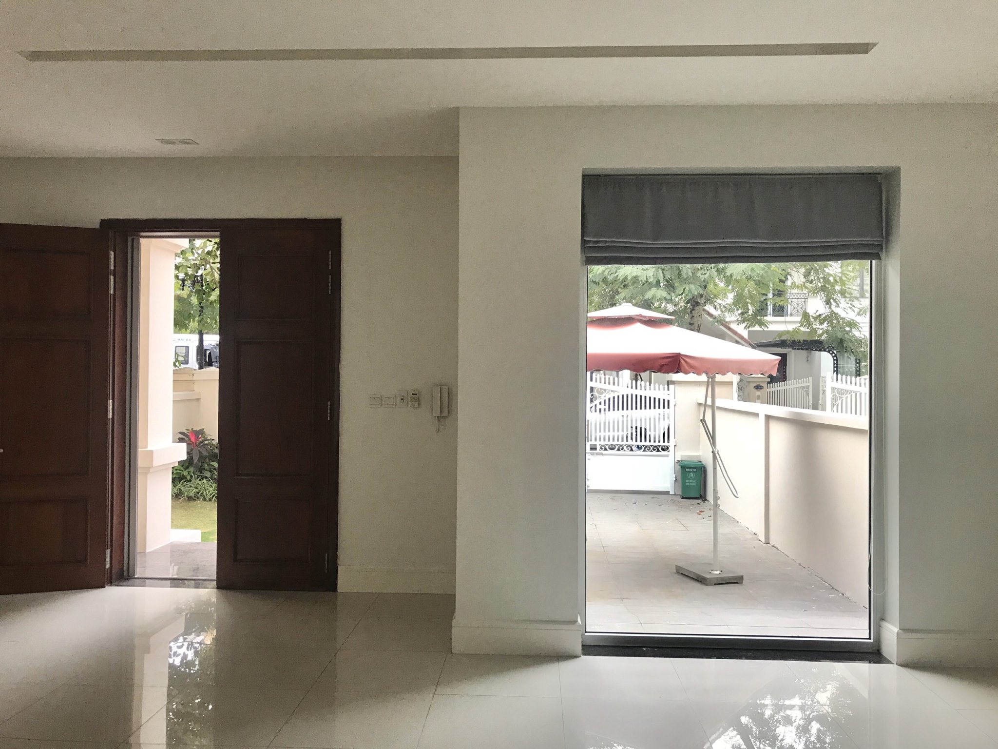 Comodious villas for rent in Hoa Sua 10 - Vinhomes Riverside 2