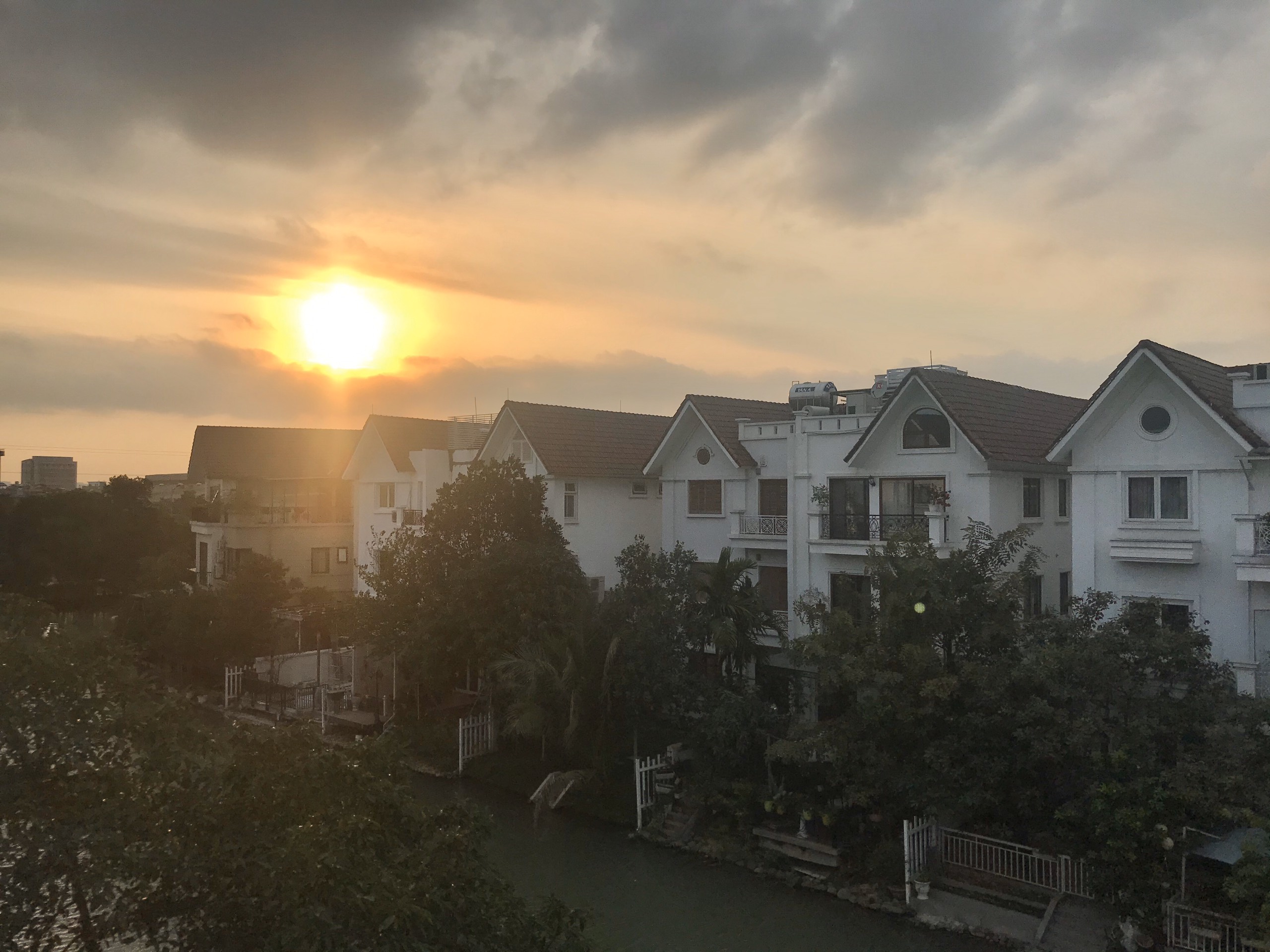 Comodious villas for rent in Hoa Sua 10 - Vinhomes Riverside 4