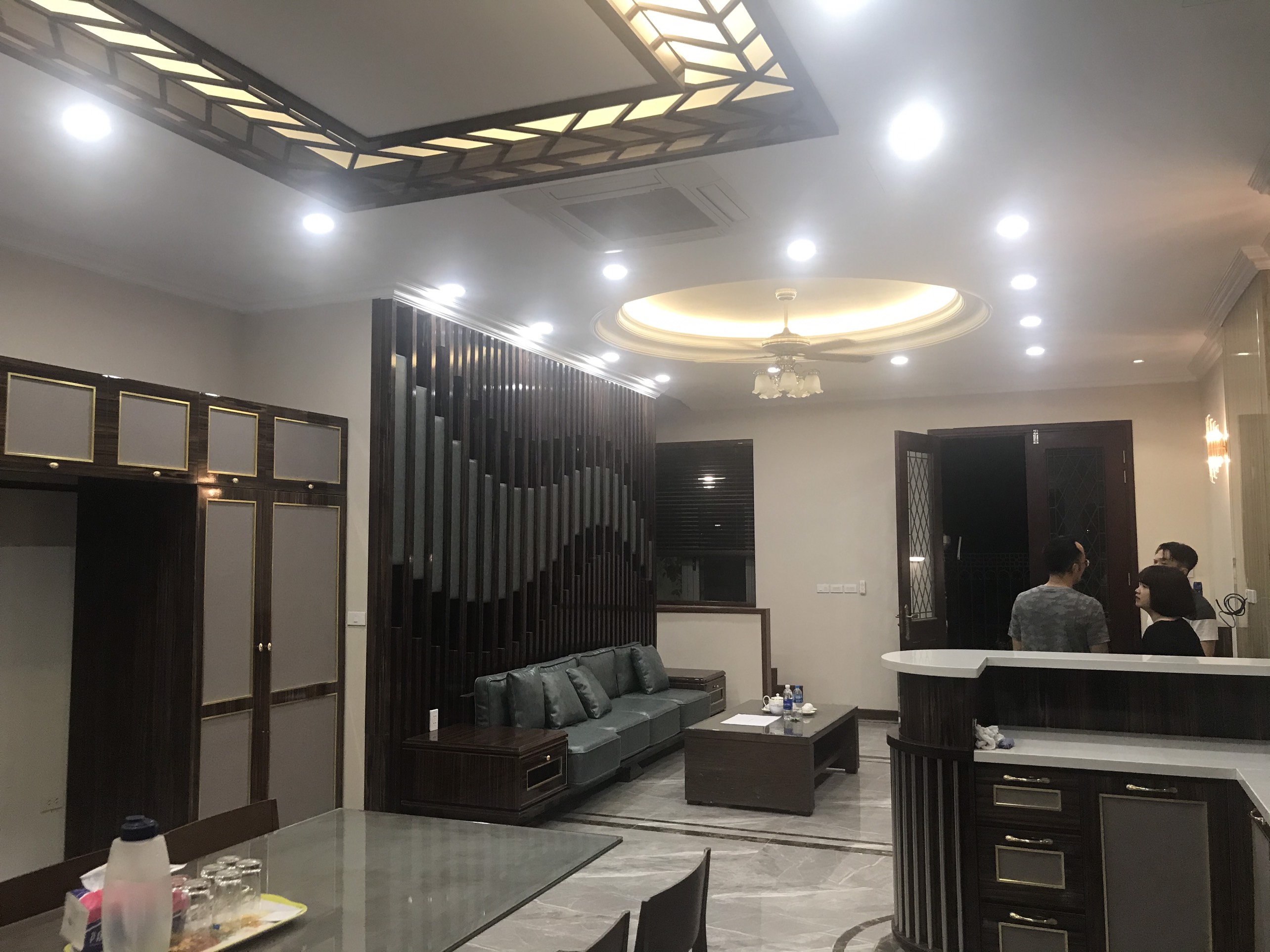 Cozy Adjacent Villas near Vinschool for rent in Vinhomes Riverside The Harmony 2