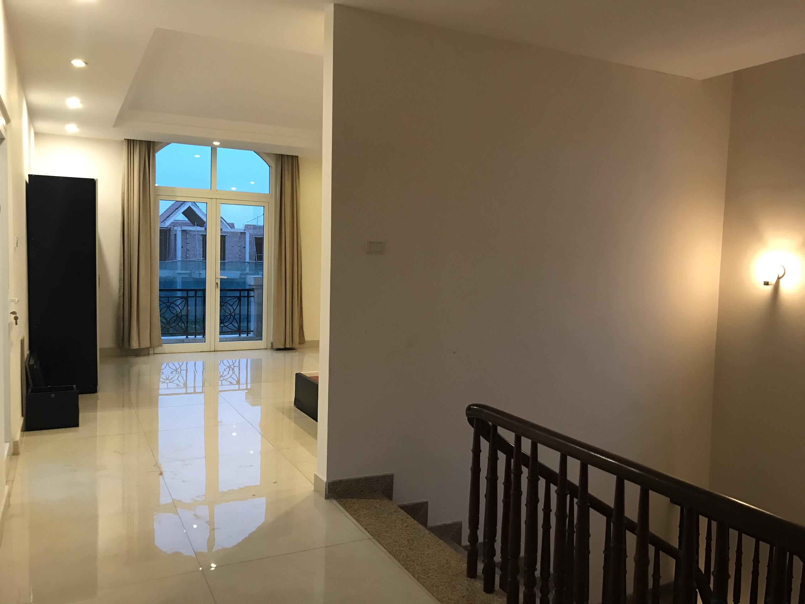 Cozy Villas for rent in Hoa Phuong 01 - Vinhomes Riverside 12
