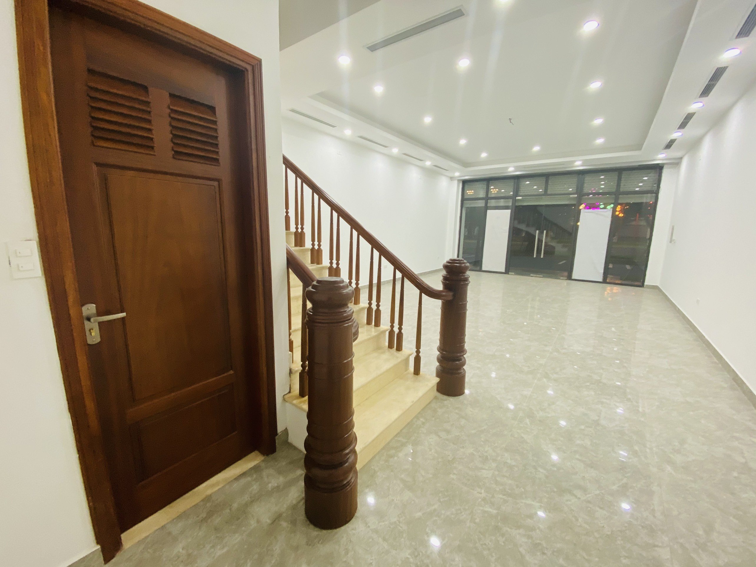 Delightful Shophouse for sale in Ngoc Trai Subdivision 8
