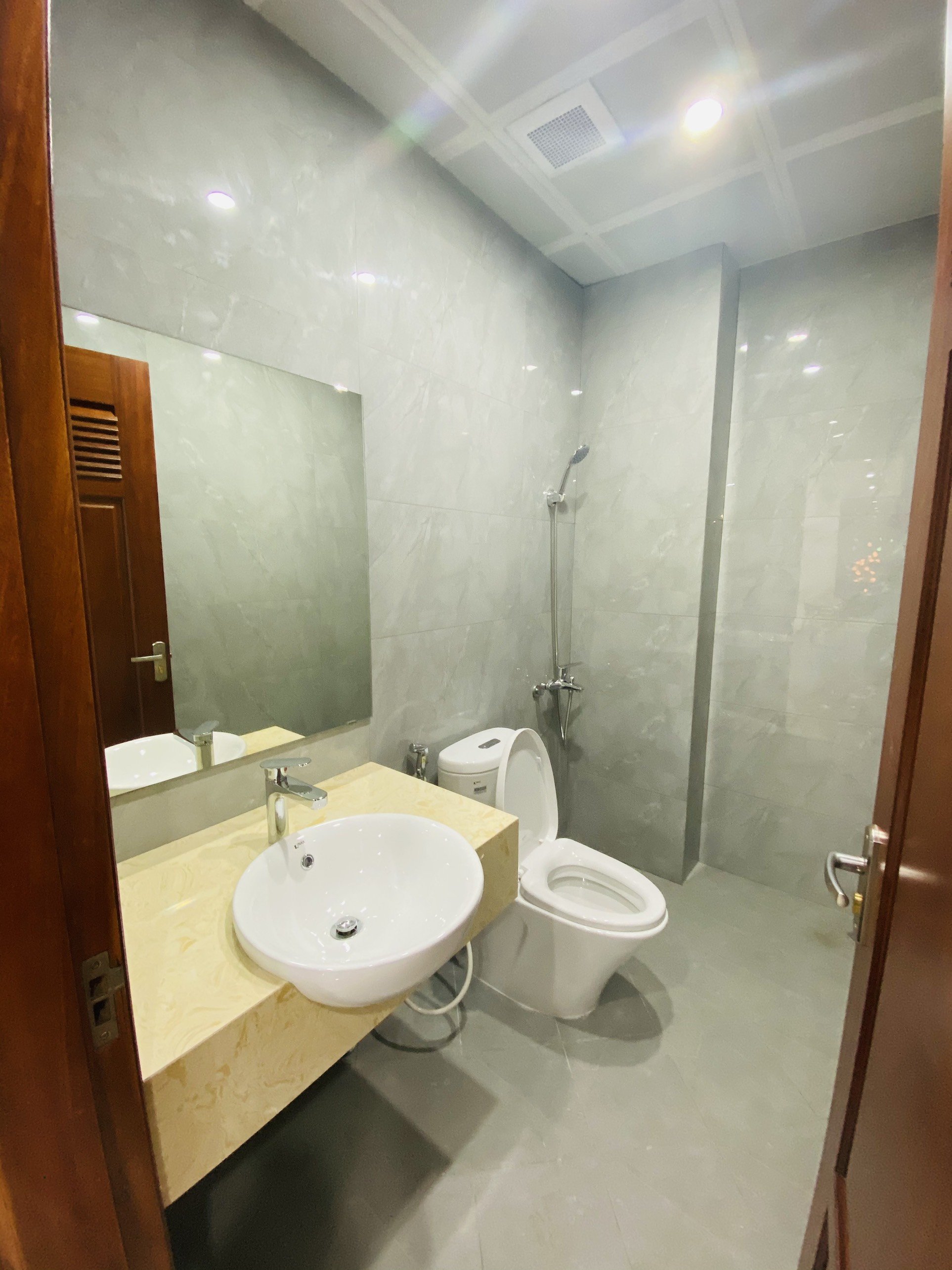 Delightful Shophouse for sale in Ngoc Trai Subdivision 9