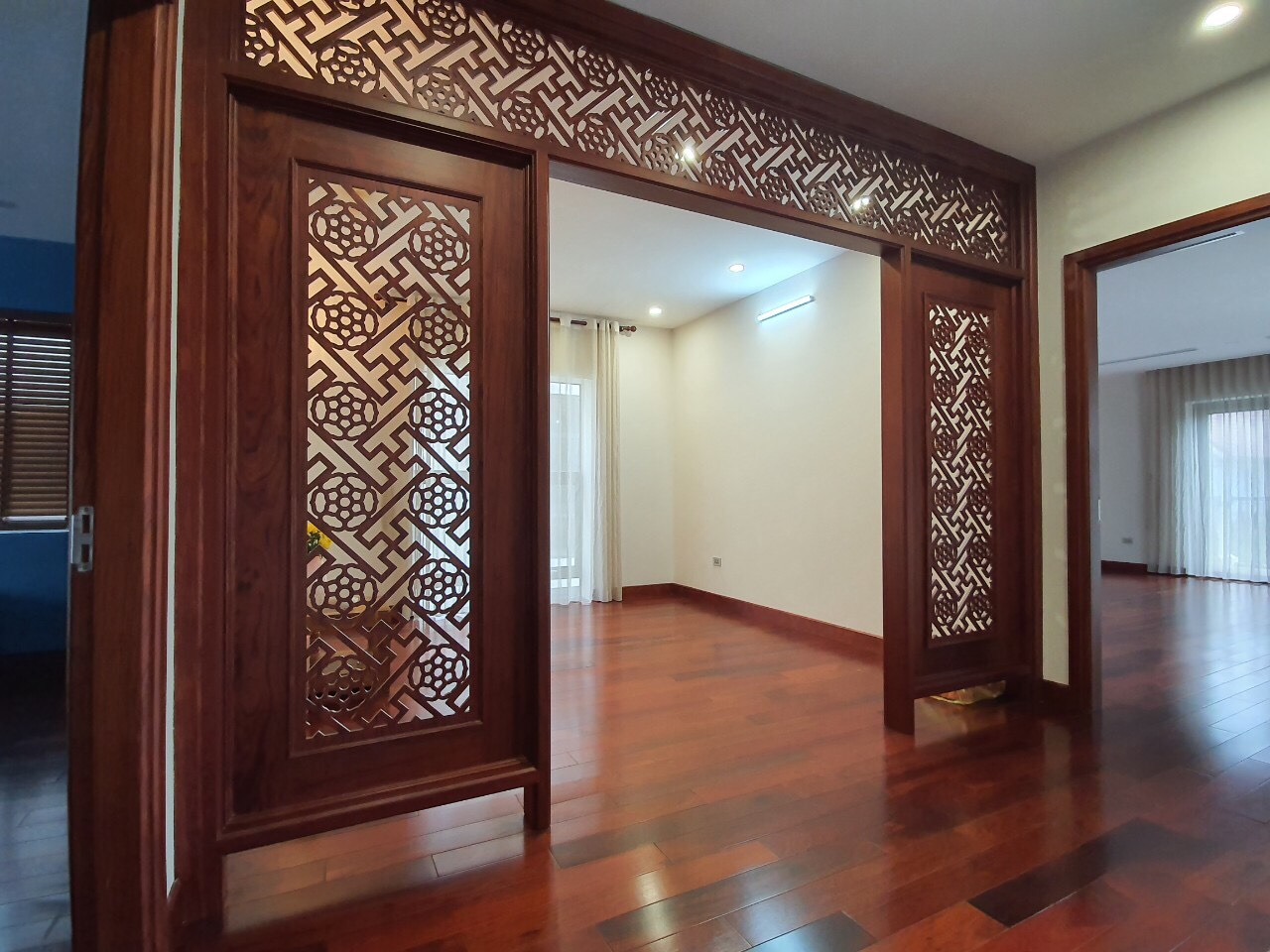 Detached Villa for rent with Elevator and Large basement - BIS, Golf Course nearby 11