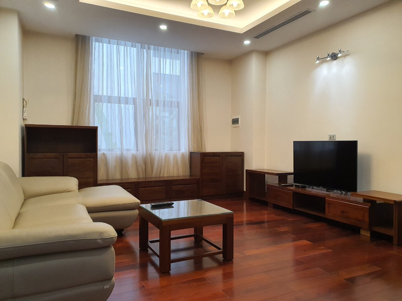 Detached Villa for rent with Elevator and Large basement - BIS, Golf Course nearby 4