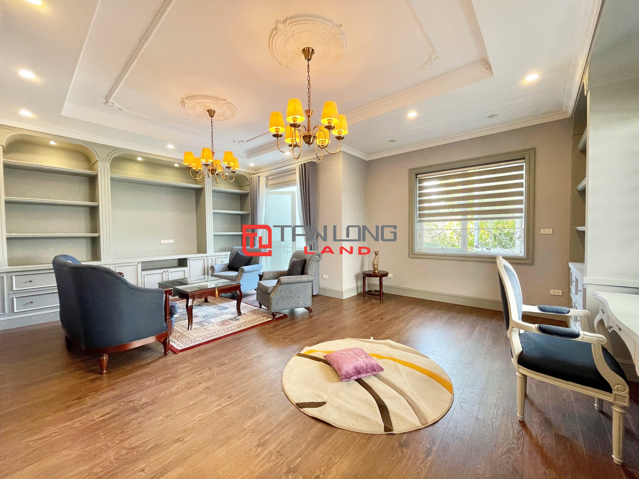 Duplex Villa for rent in Anh Dao Sub-area near Vincom Shopping Center at Vinhomes Riverside Long Bien 10