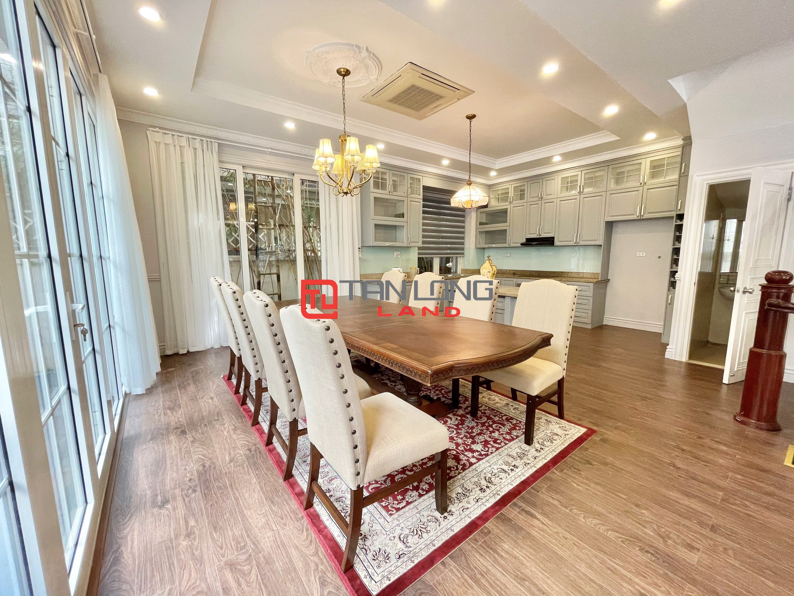 Duplex Villa for rent in Anh Dao Sub-area near Vincom Shopping Center at Vinhomes Riverside Long Bien 5