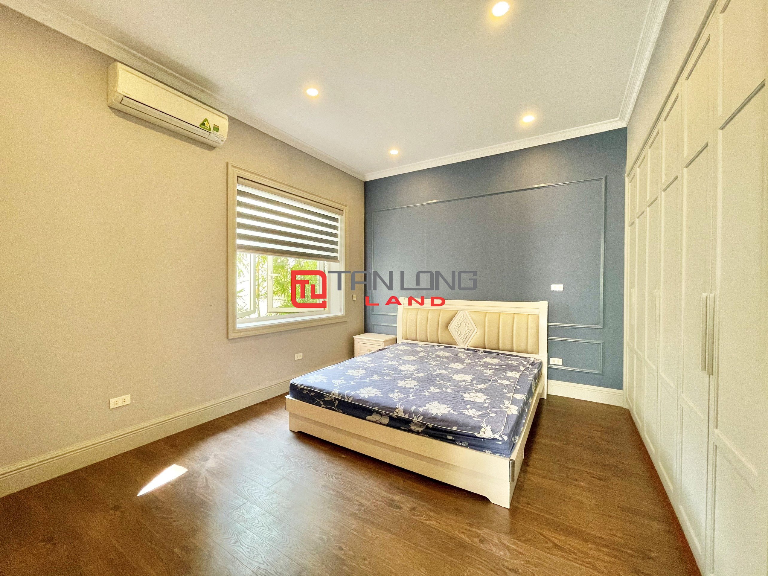 Duplex Villa for rent in Anh Dao Sub-area near Vincom Shopping Center at Vinhomes Riverside Long Bien 7
