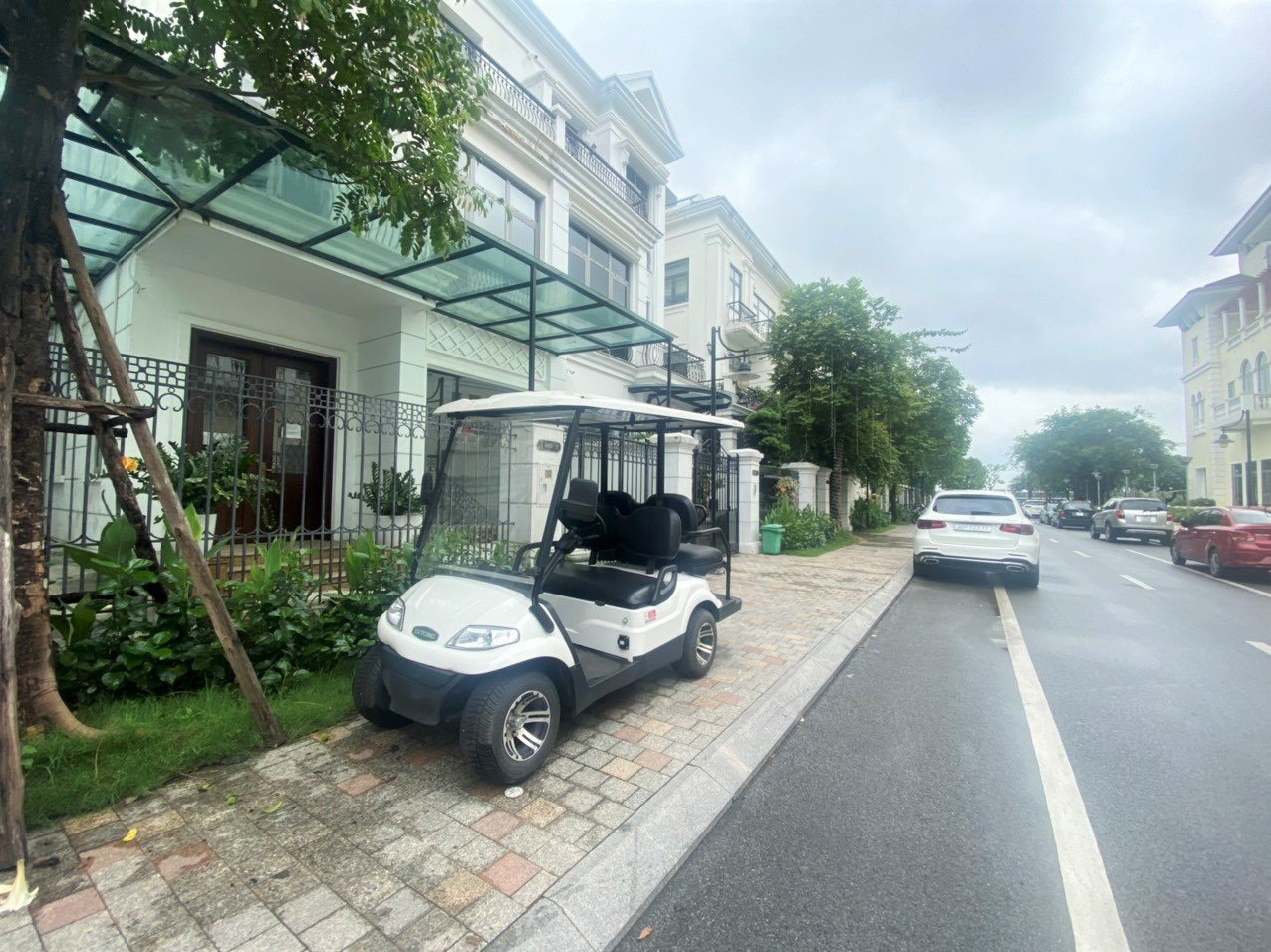 Duplex Villa for rent Near Vinschool International School at Vinhomes The Harmony 2