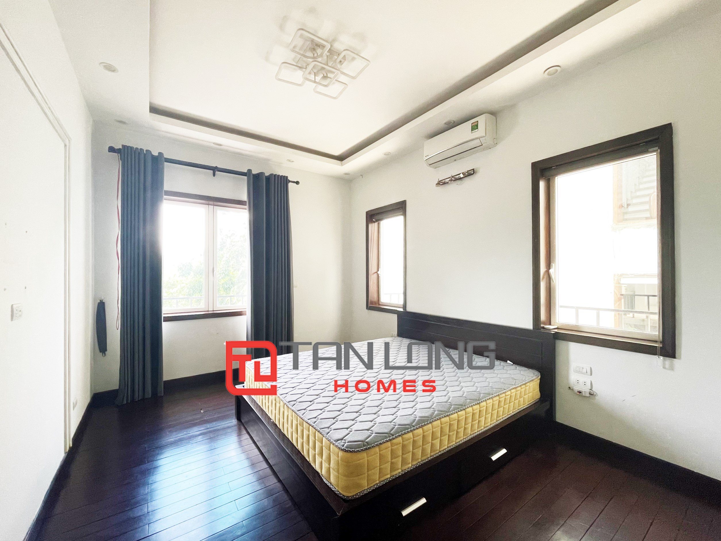 Duplex Villa for rent with full furniture at Vinhomes The Harmony 12