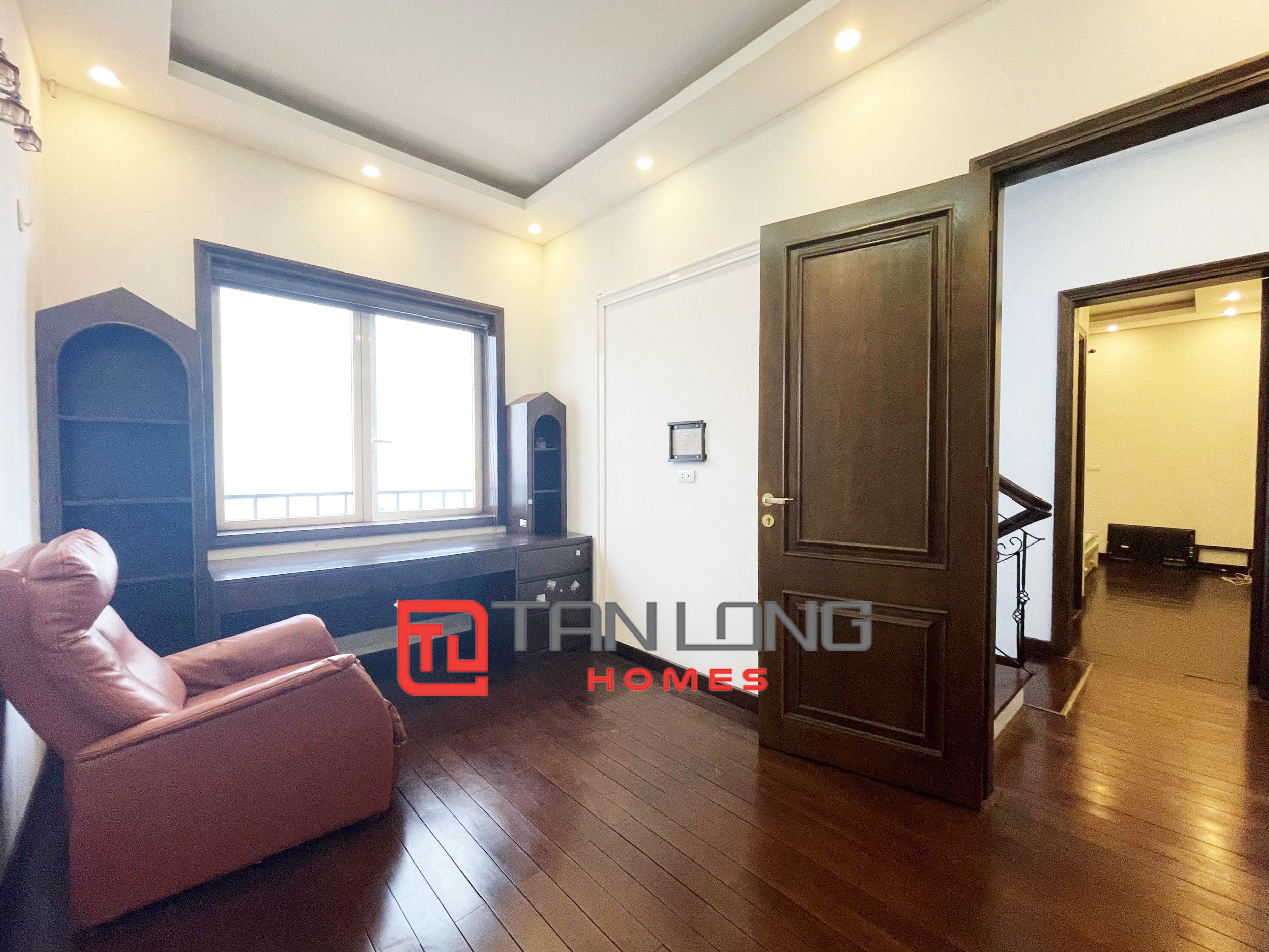 Duplex Villa for rent with full furniture at Vinhomes The Harmony 7