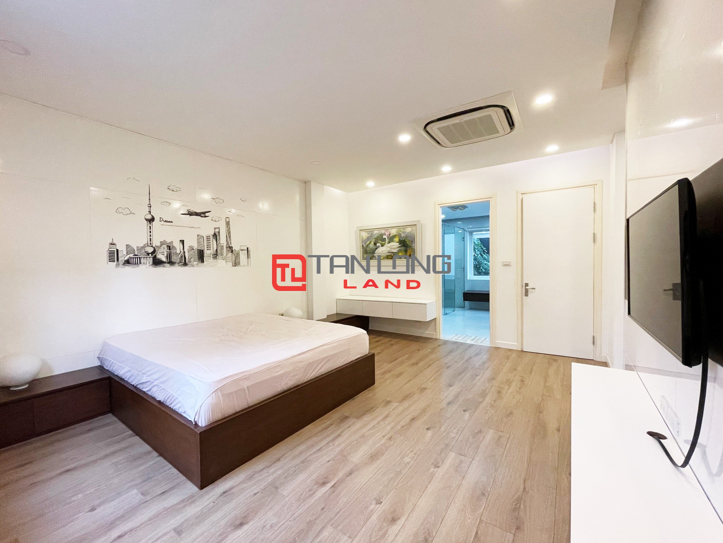 Duplex Villa for rent with Full Furniture Cheap Price in Vinhomes Riverside Long Bien 12