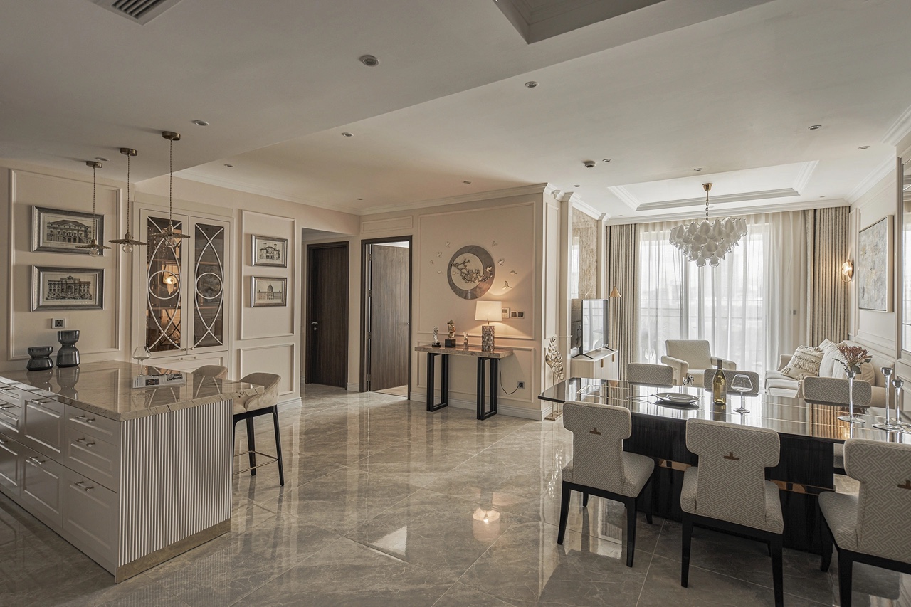 Elegant 03 Bedroom full-furnished apartment With Large Balcony in Vinhomes Ocean Park 2