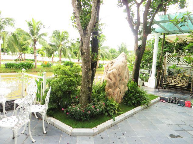 Elegant 4 bedroom villa for rent at Vinhomes Riverside 21