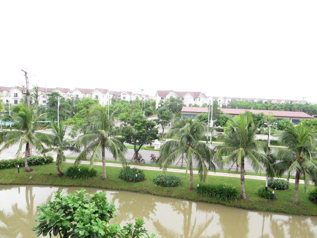Elegant 4 bedroom villa for rent at Vinhomes Riverside 22