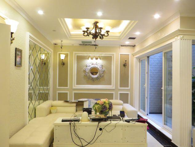 Elegant 4 bedroom villa for rent at Vinhomes Riverside 6