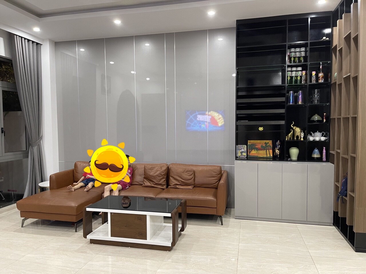 Full furniture finished villa in Nguyet Que Vinhomes Riverside The Harmony for sale 3
