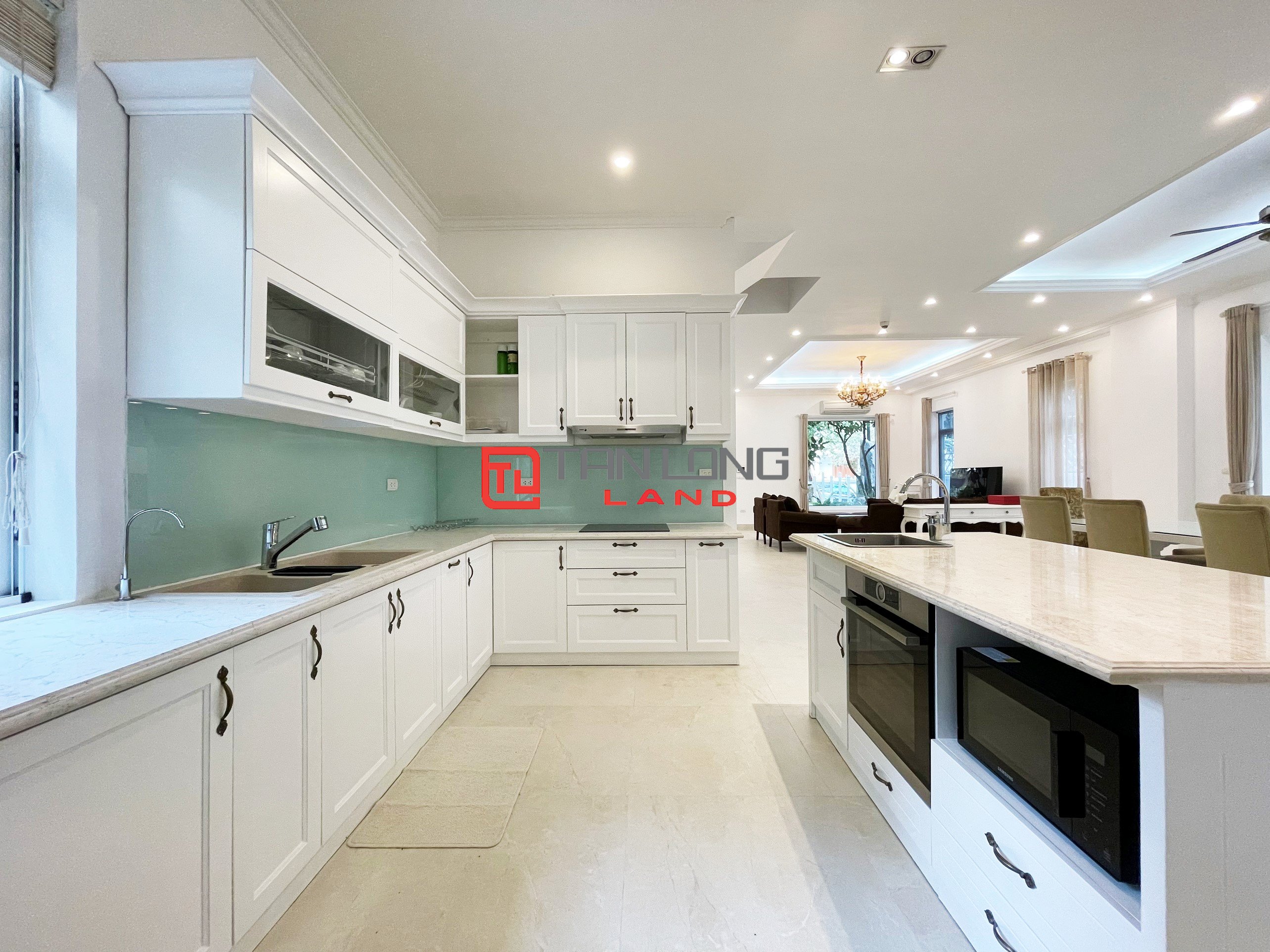 Full Furniture Villa for rent with 4 Bedrooms in Vinhomes Riverside Long Bien 6