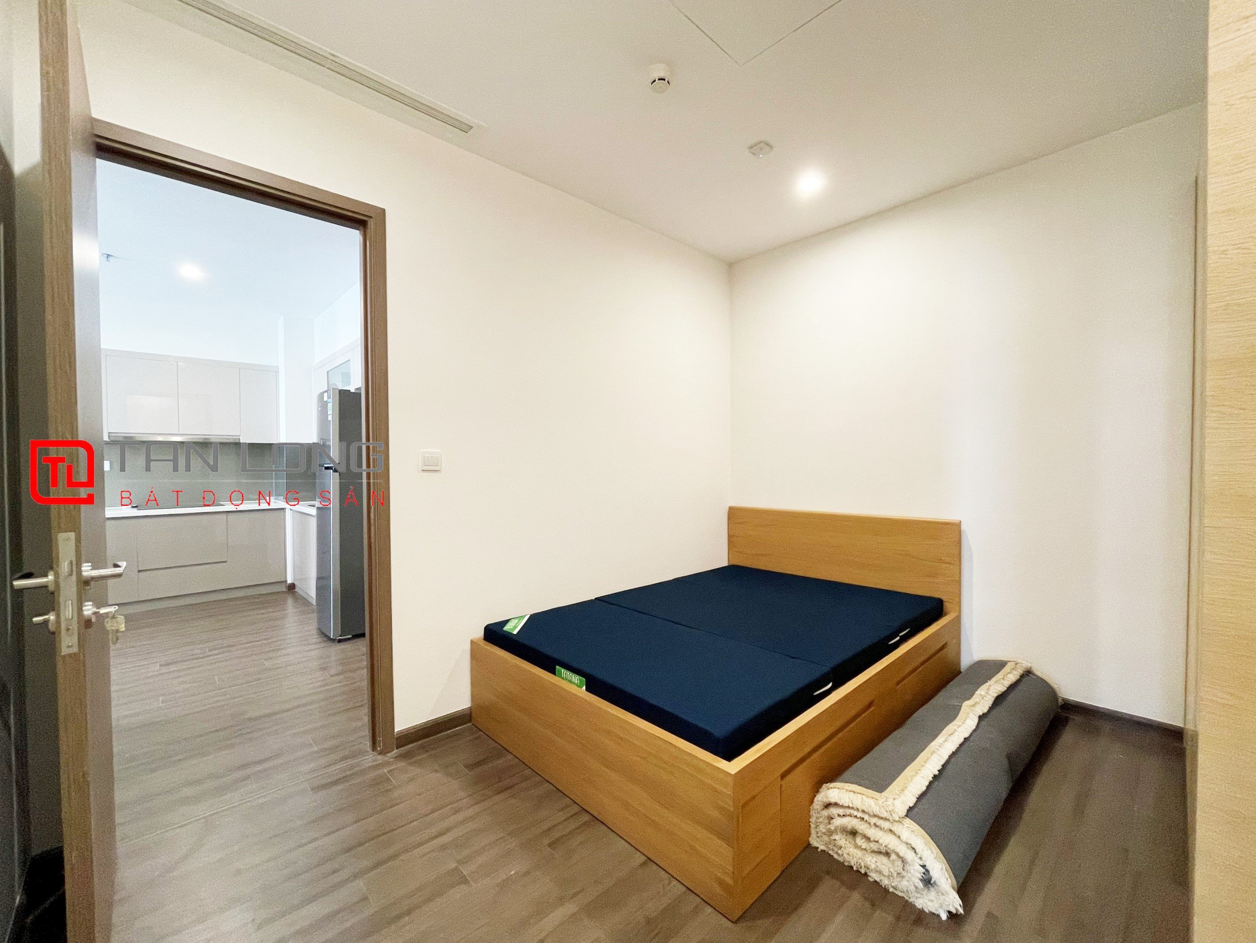 Fully Furnished Apartment for rent in S2 building at Vinhomes Symphony 4