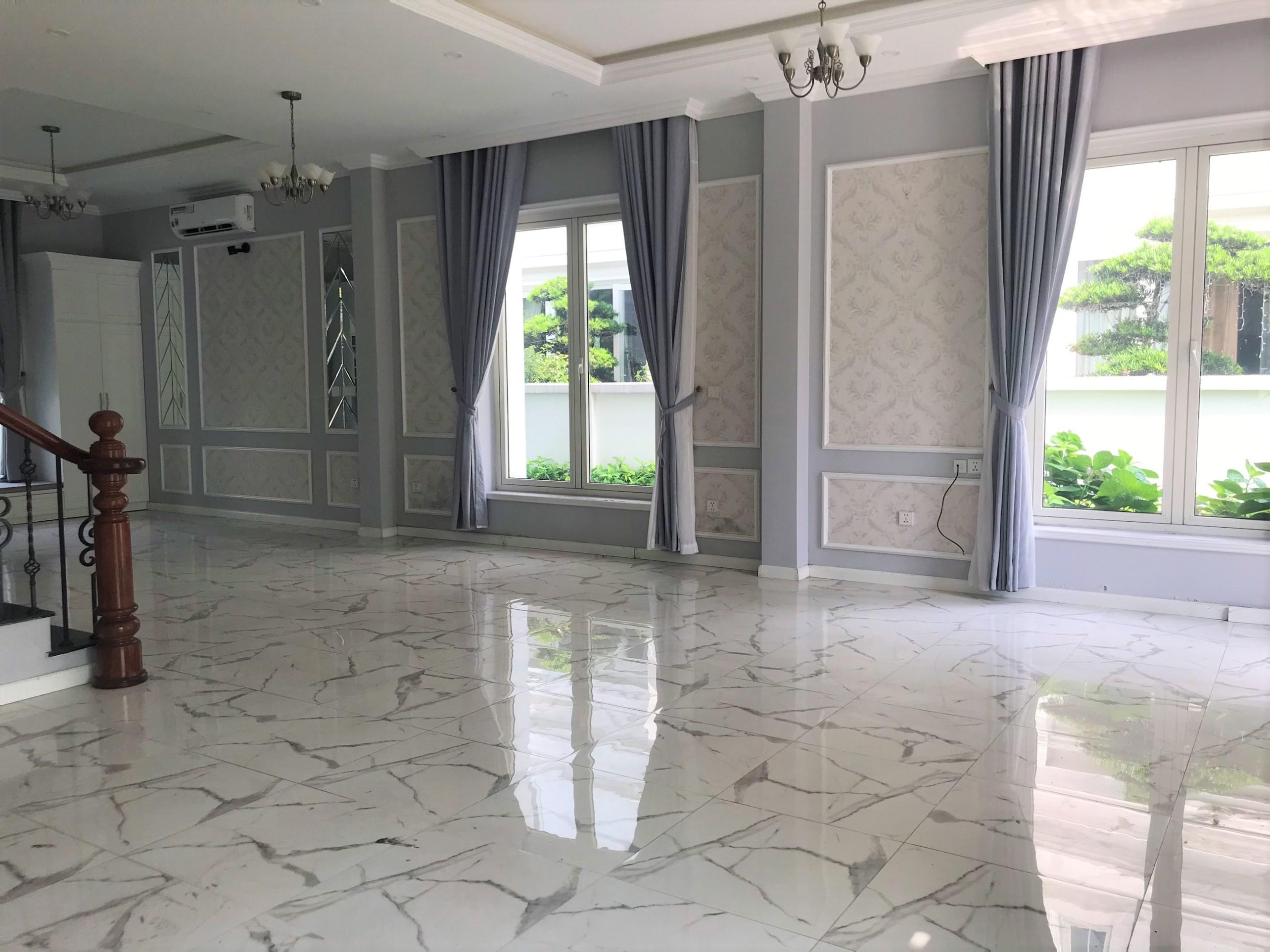 Fully furnished Duplex Villa in Vinhomes Riverside - close to almost utilites 5