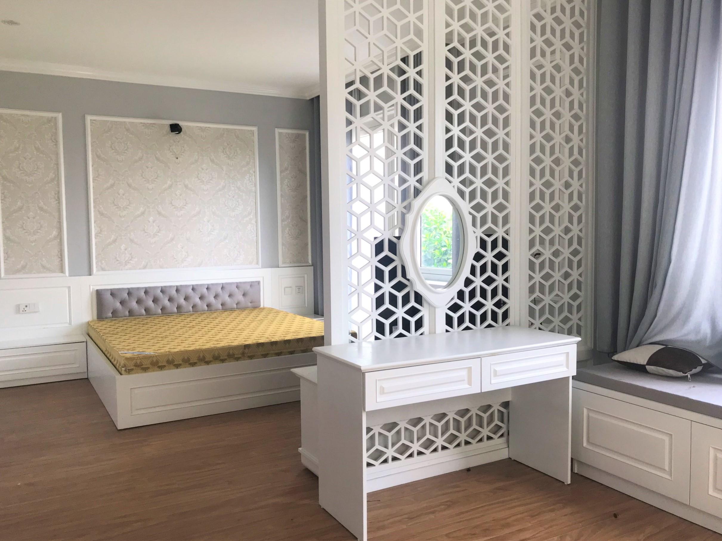 Fully furnished Duplex Villa in Vinhomes Riverside - close to almost utilites 6