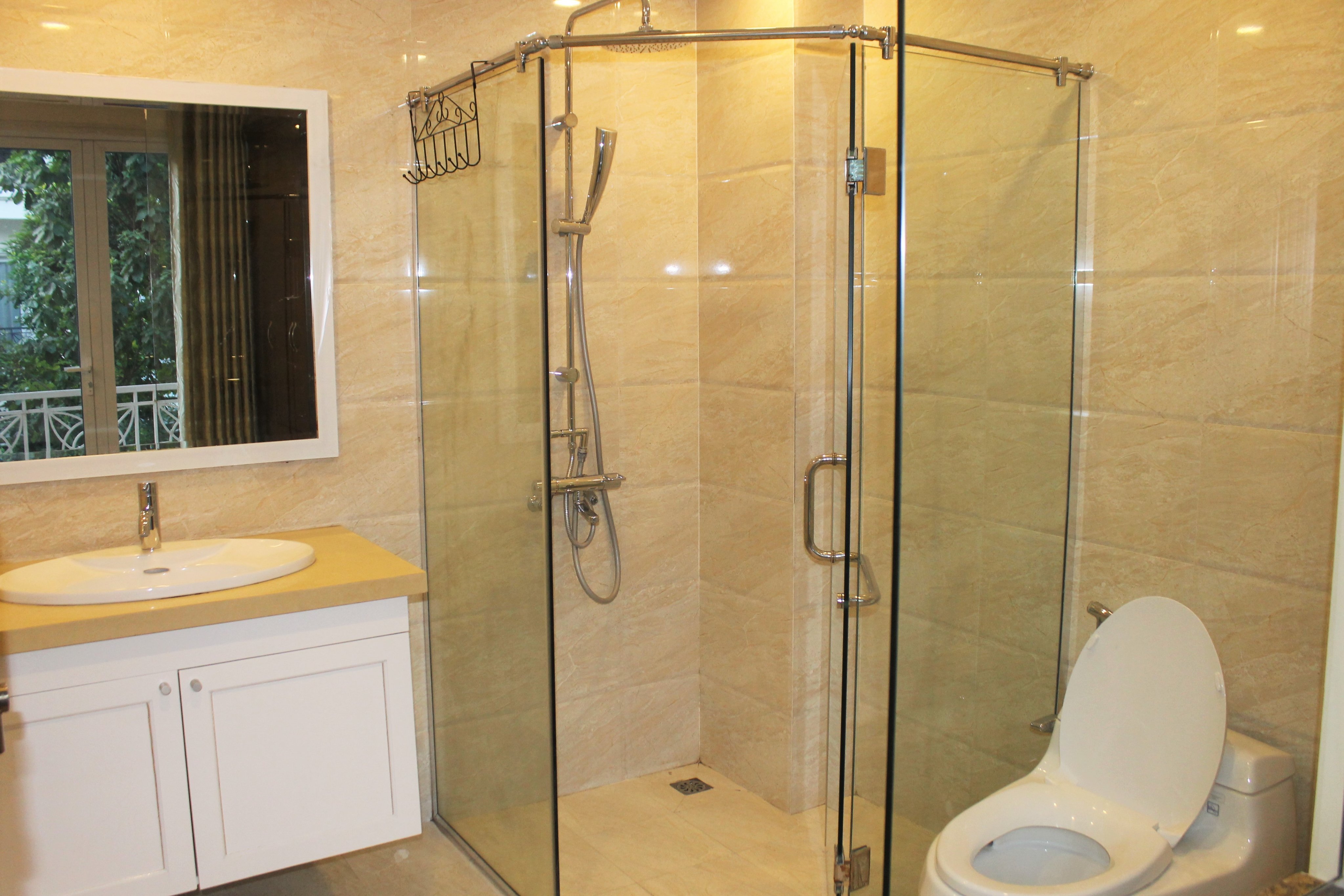 Furnished 3 Bedrooms Duplex Villa To Lease In Vinhomes Riverside 11