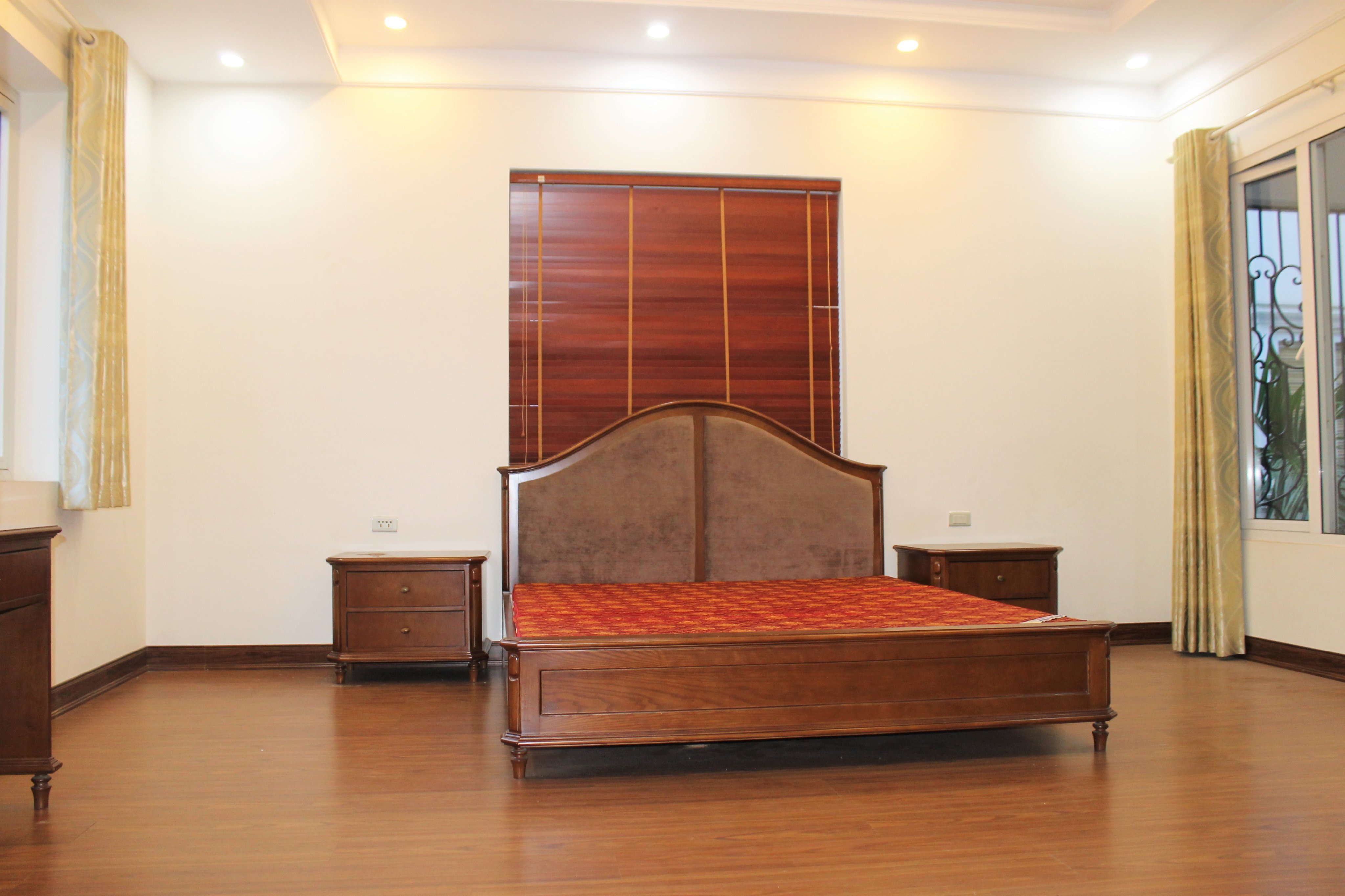 Furnished 3 Bedrooms Duplex Villa To Lease In Vinhomes Riverside 4