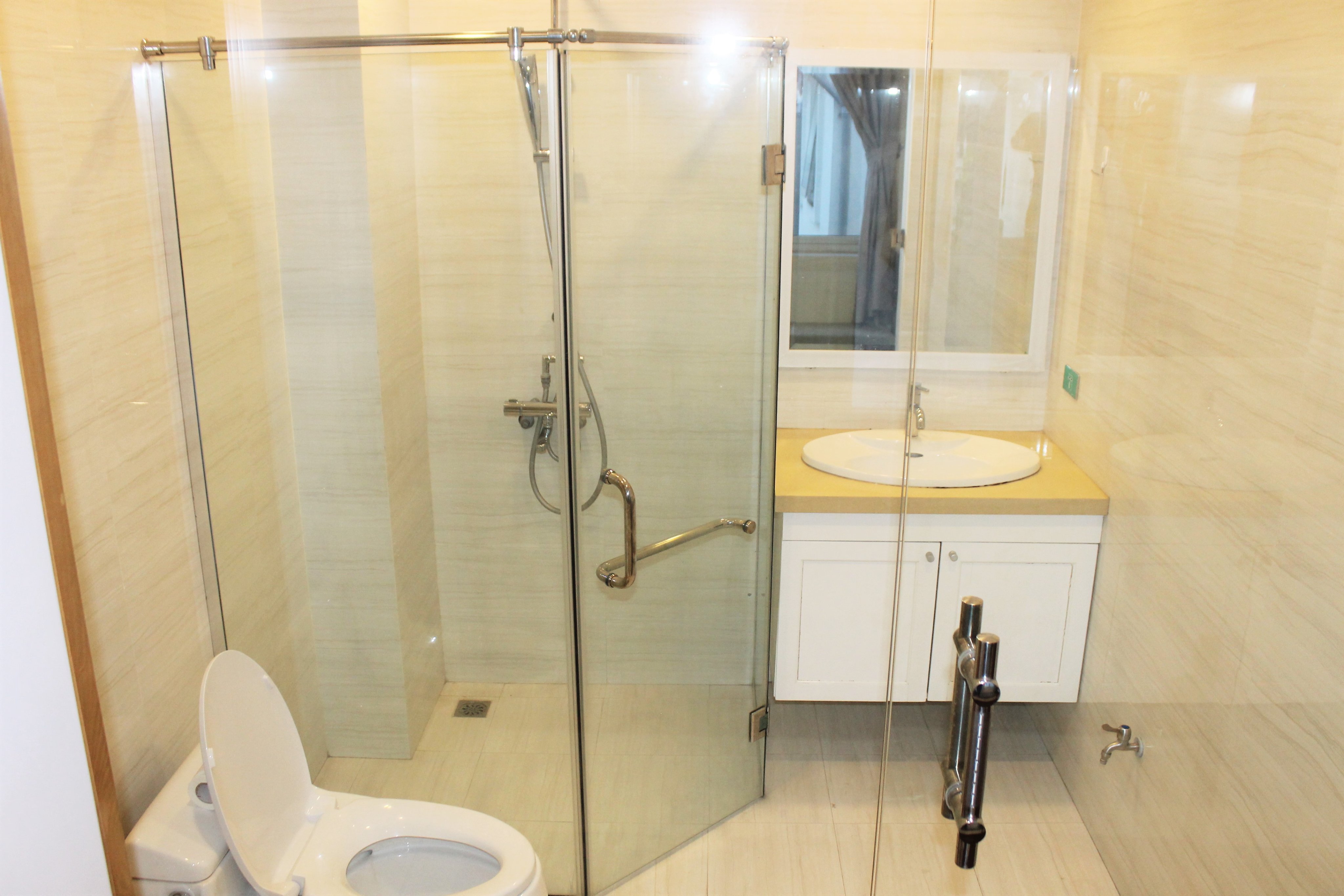 Furnished 3 Bedrooms Duplex Villa To Lease In Vinhomes Riverside 8