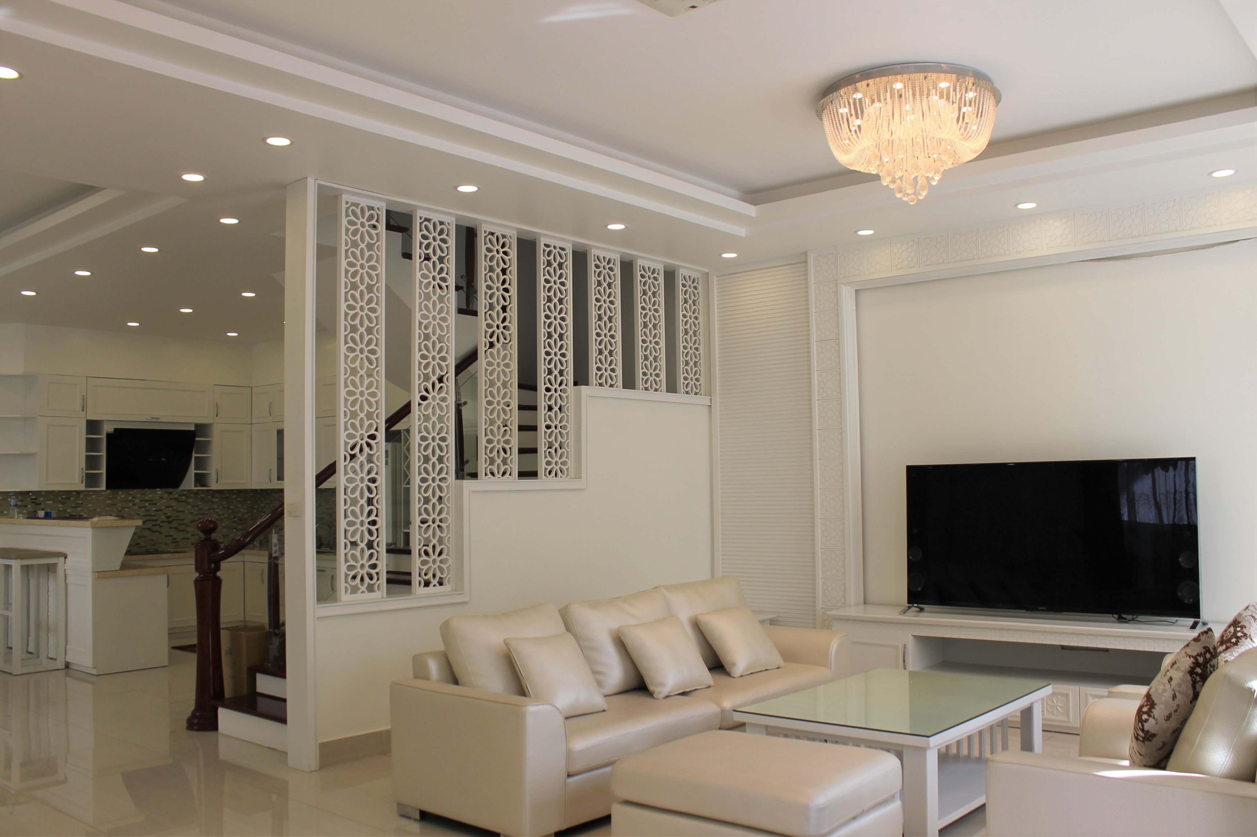 Furnished Semi-detached Vinhomes Riverside Villa To Lease 4