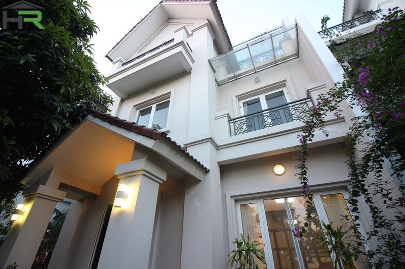 Furnished Villa for rent in Anh Dao, Vinhomes Riverside 1