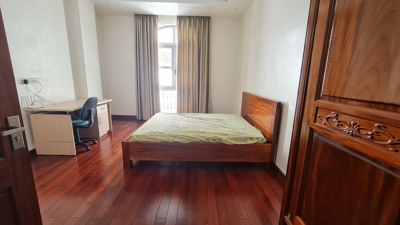 Garden Villa for rent in Phong Lan Sub-area at Vinhomes The Harmony 3