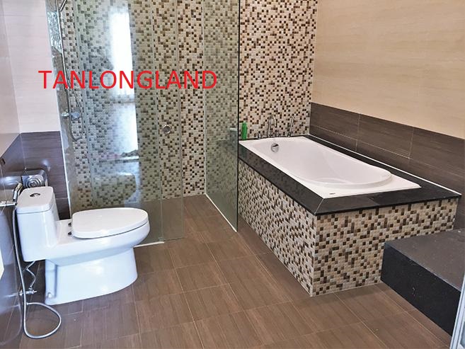 Good price villas for rent on Vinhomes Riveside - Long Bien 10