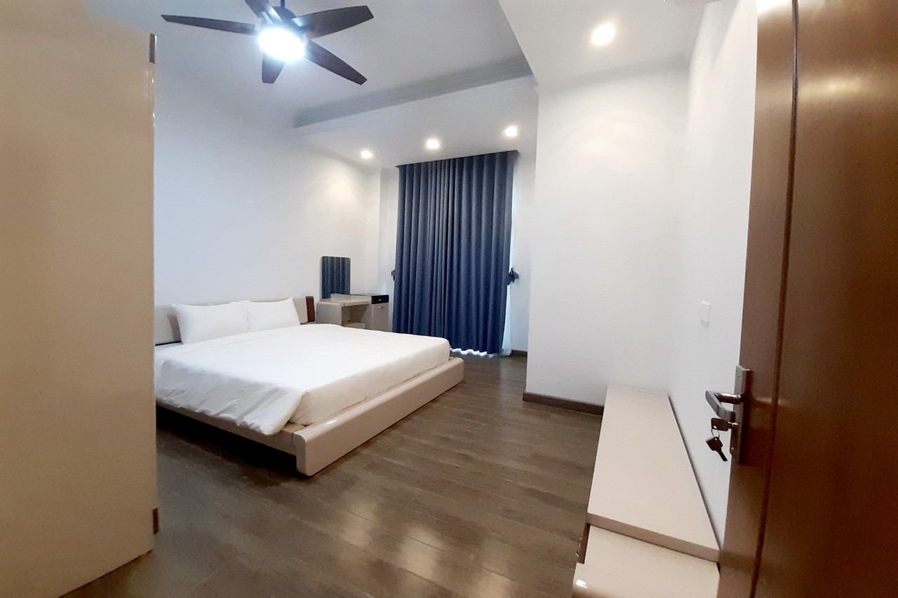 Gorgeous, Brand-new Villa for Rent | Lake nearby 12