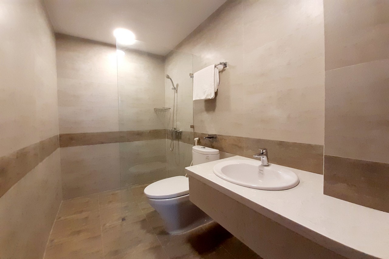 Gorgeous, Brand-new Villa for Rent | Lake nearby 15