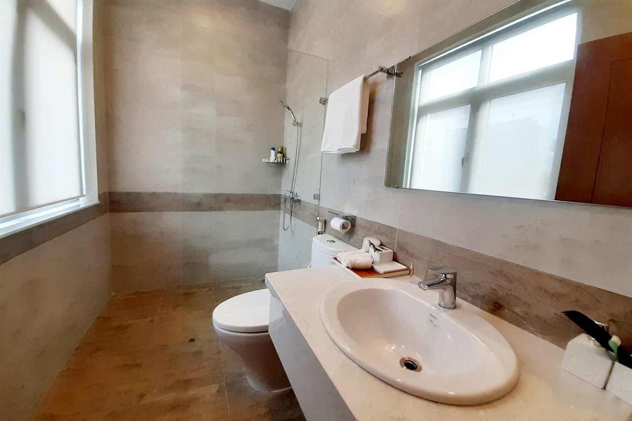 Gorgeous, Brand-new Villa for Rent | Lake nearby 16