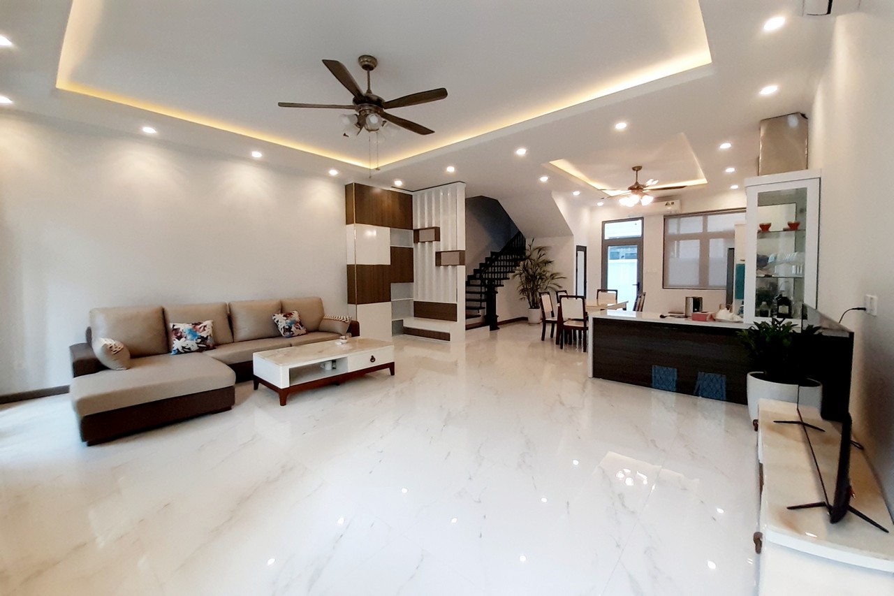 Gorgeous, Brand-new Villa for Rent | Lake nearby 3