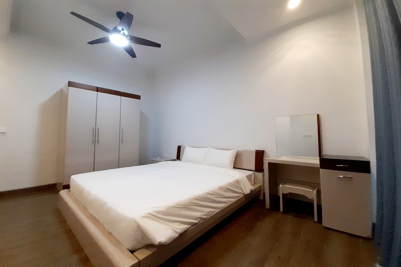 Gorgeous, Brand-new Villa for Rent | Lake nearby 8