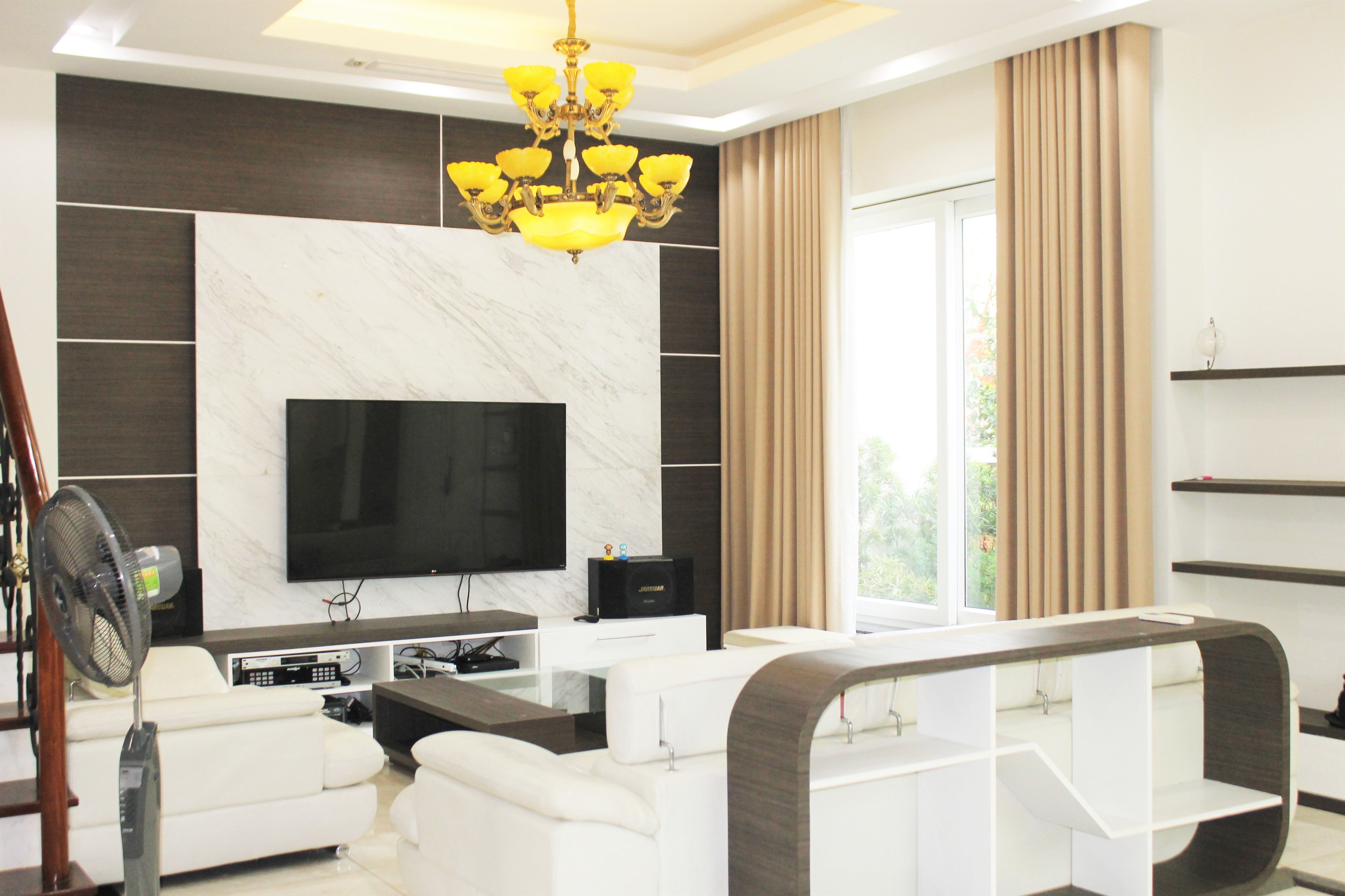Hanoi Affordable Furnished 3 Bedrooms Duplex Villa in Vinhomes Riverside To Lease 3