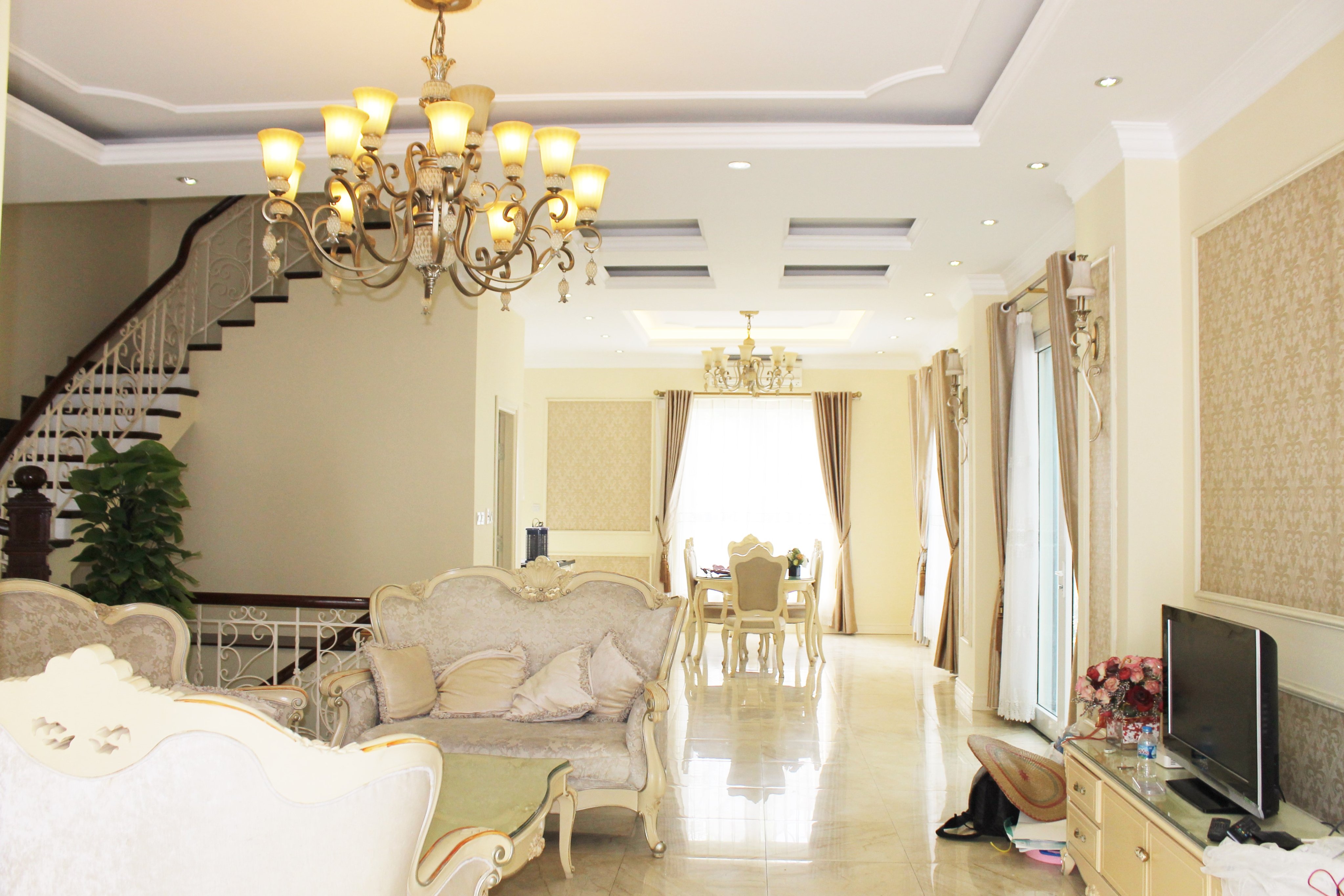 Hanoi Furnished 3 Bedrooms Duplex Villa To Lease at Vinhomes Riverside 3