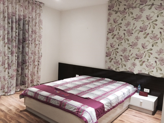 Hoa Lan villa with 5 bedrooms in Vinhomes Riverside Long Bien for rent 12