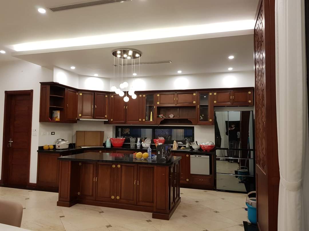 Hoa Phuong Vinhomes Riverside villas for rent with 3BR 2