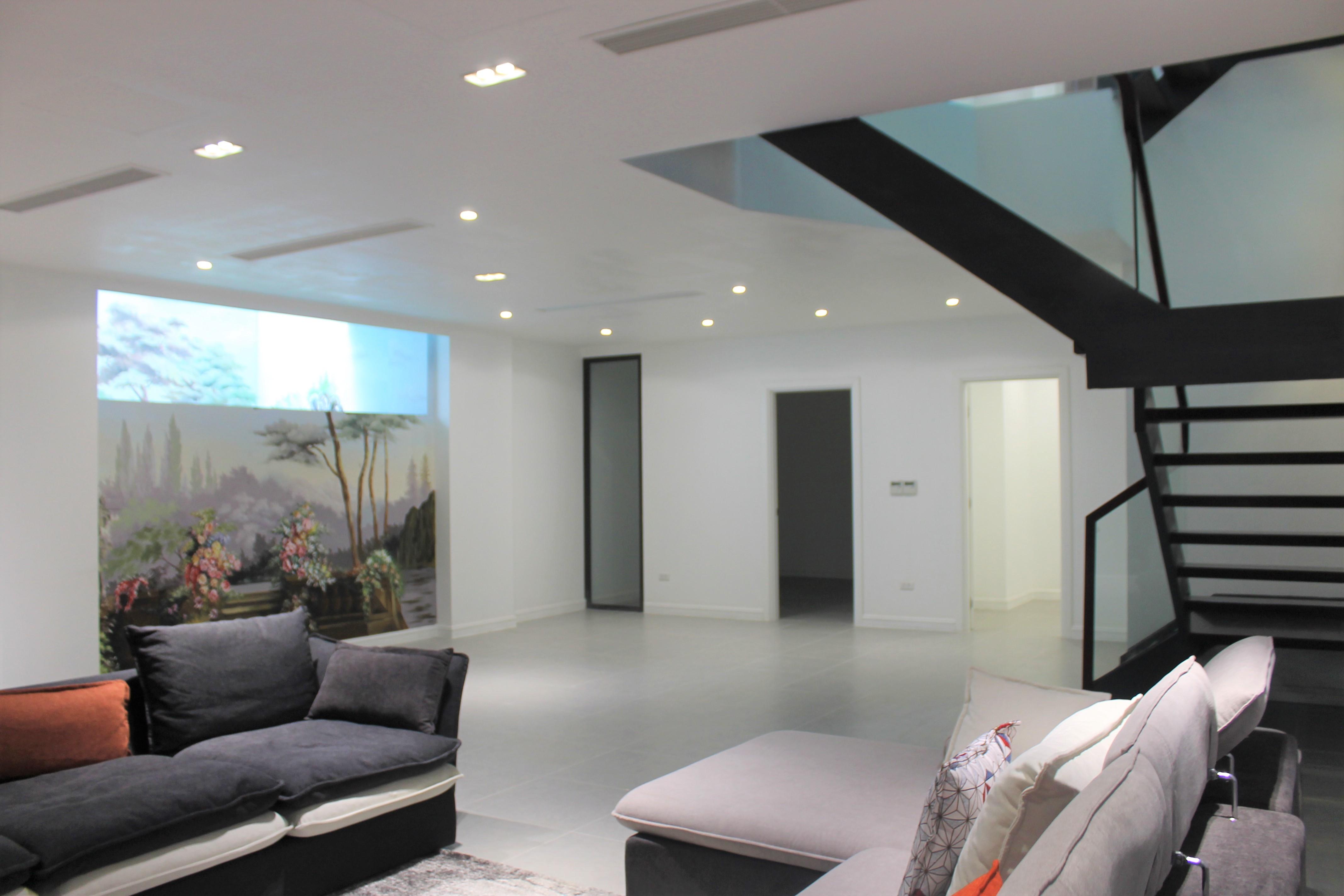 HUGE SPACIOUS FURNISHED DETACHED VINHOMES RIVERSIDE VILLA TO LEASE 3