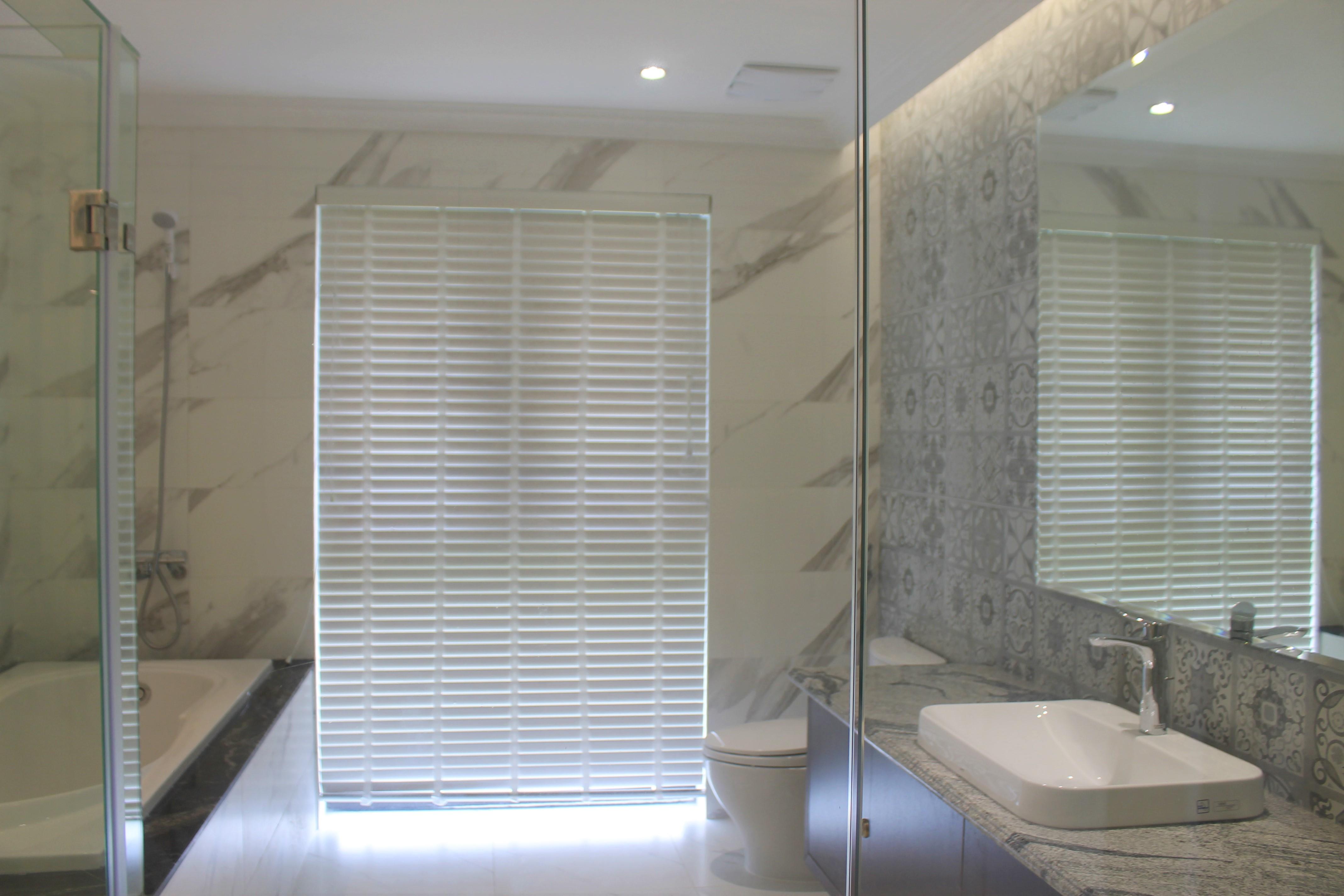 HUGE SPACIOUS FURNISHED DETACHED VINHOMES RIVERSIDE VILLA TO LEASE 8