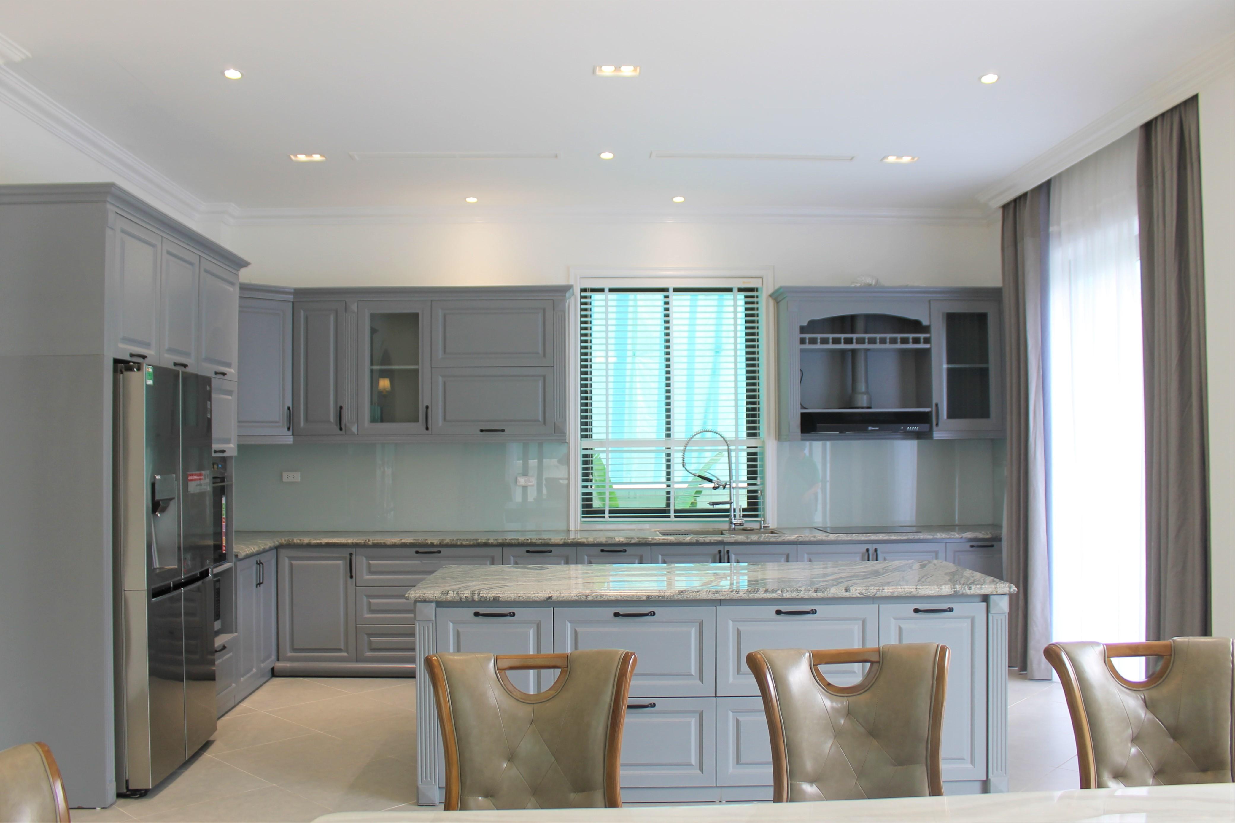 HUGE SPACIOUS FURNISHED DETACHED VINHOMES RIVERSIDE VILLA TO LEASE 14