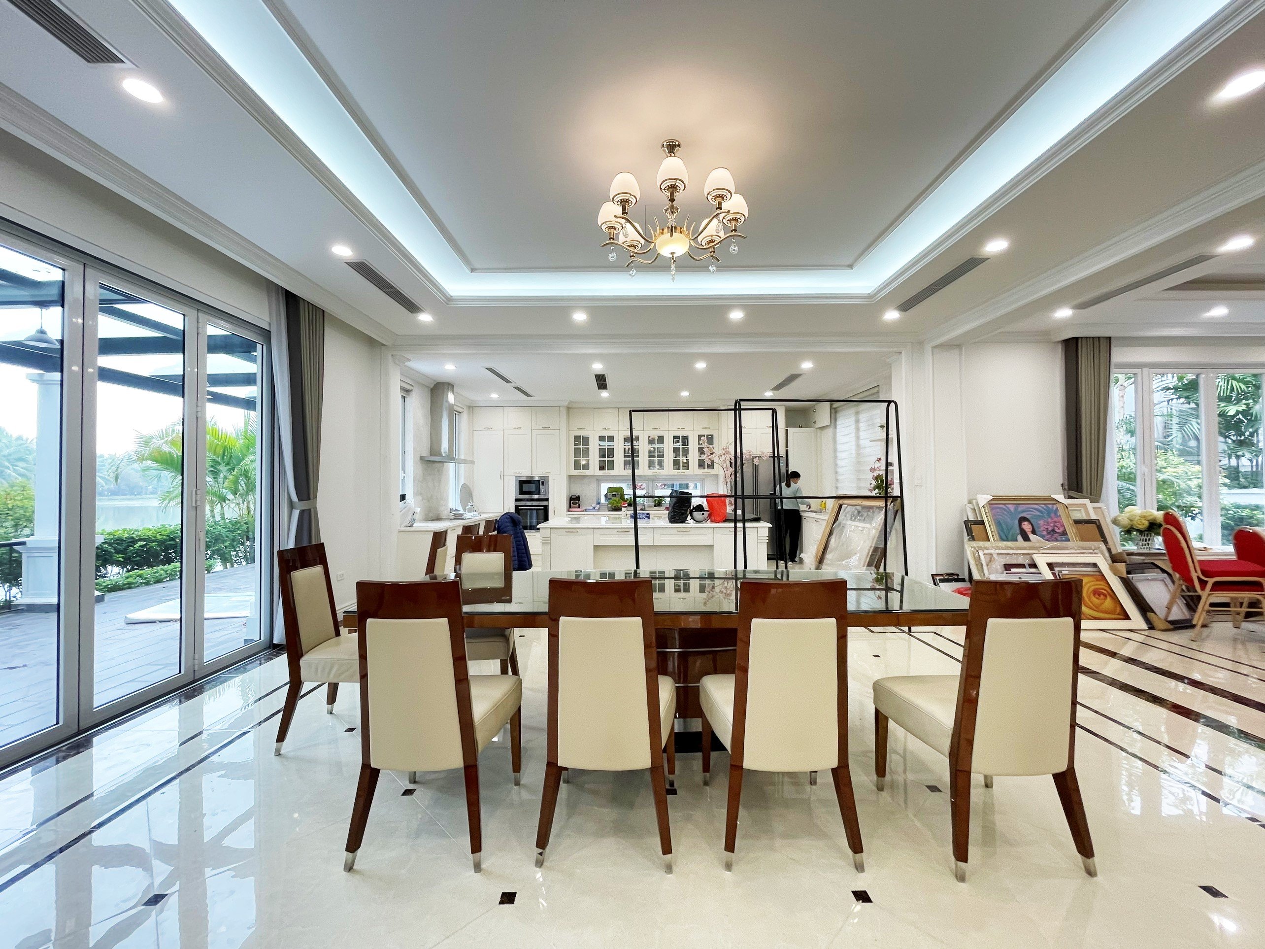 Incredible Bang Lang Villa for rent in Vinhomes Riverside, Long Bien District 4