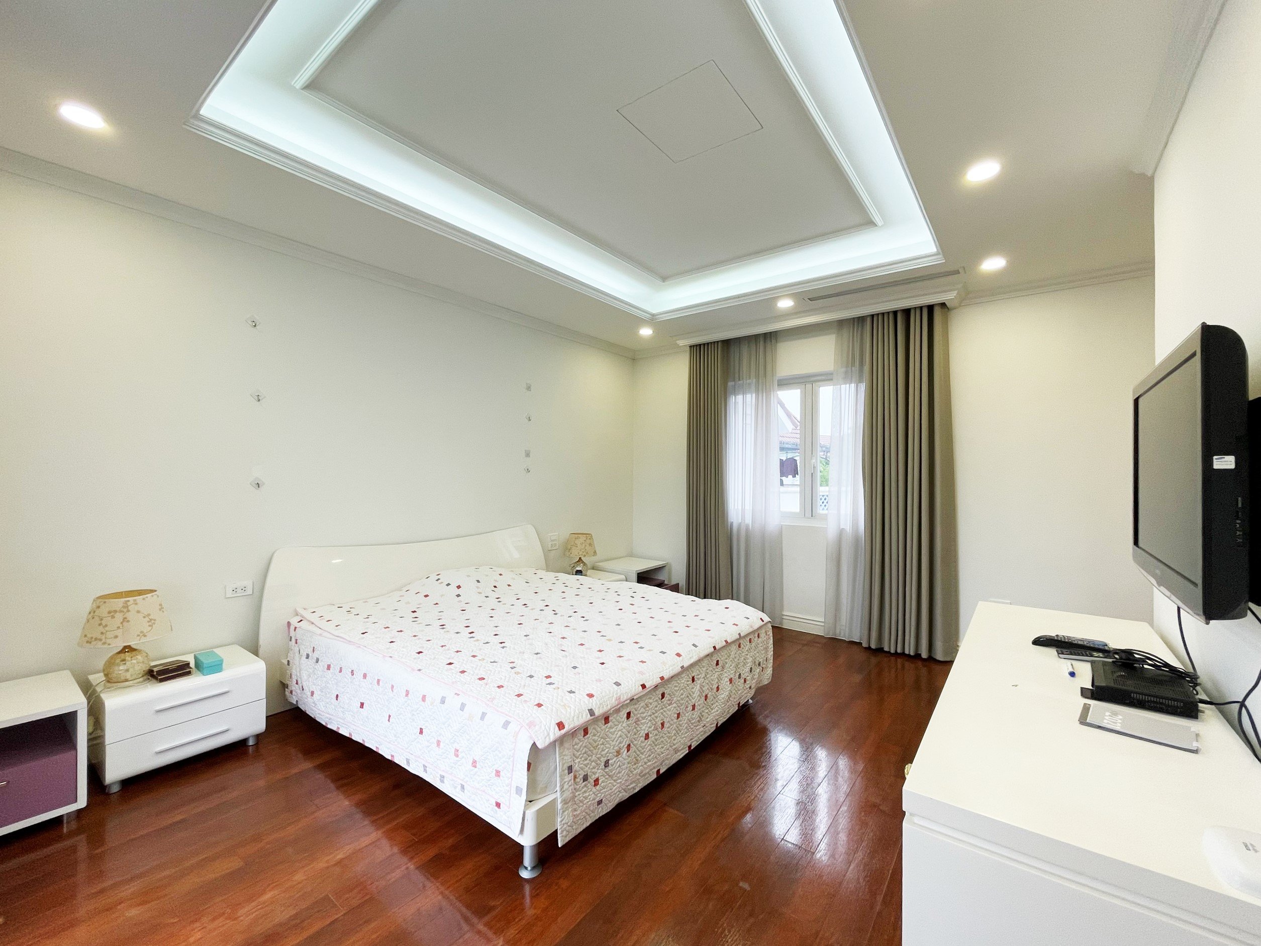 Incredible Bang Lang Villa for rent in Vinhomes Riverside, Long Bien District 23