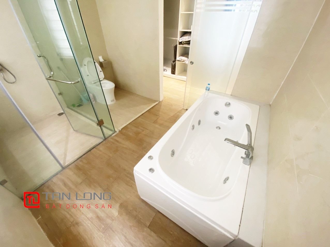 Lakeside Villa for rent near Vinschool at Vinhomes The Harmony 7