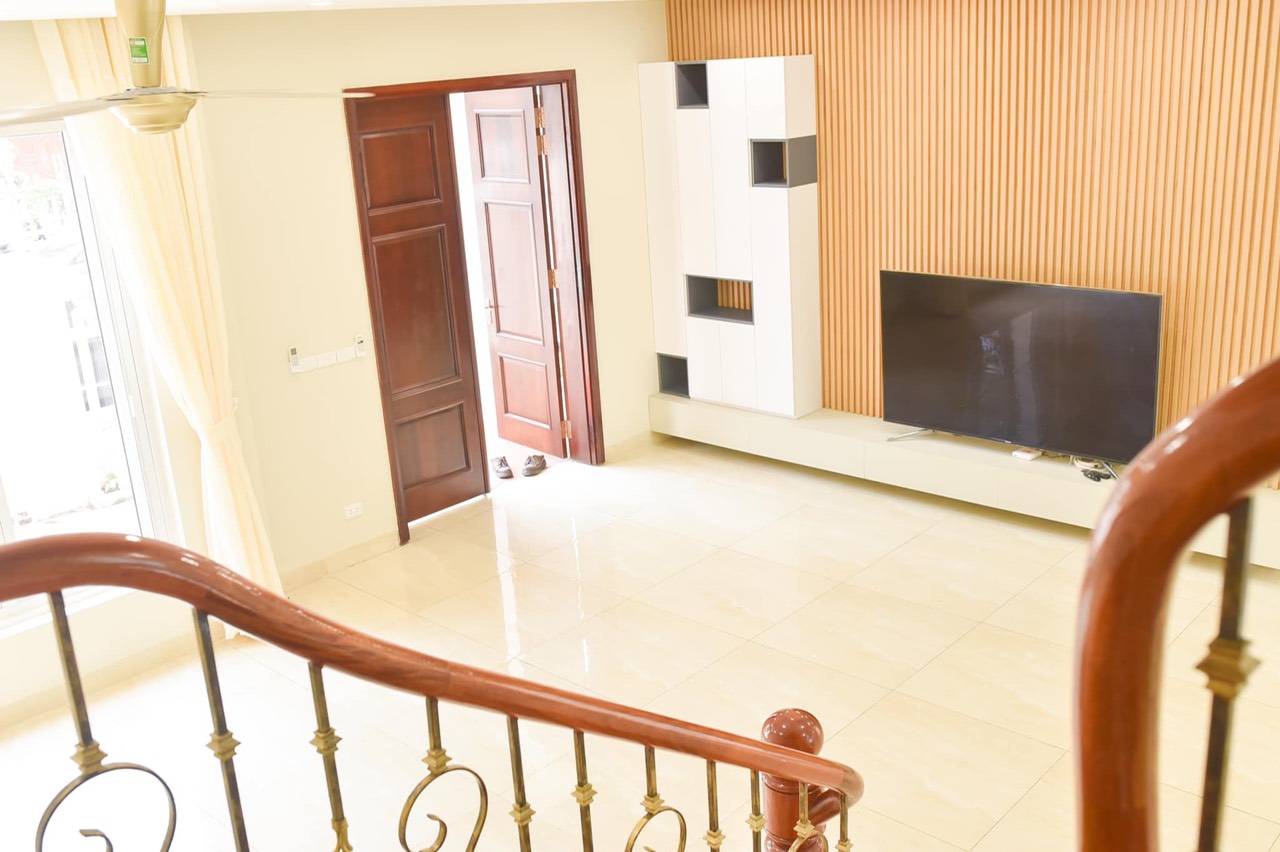 A brand new Duplex Villa for rent in Vinhomes Riverside - Full furnishings