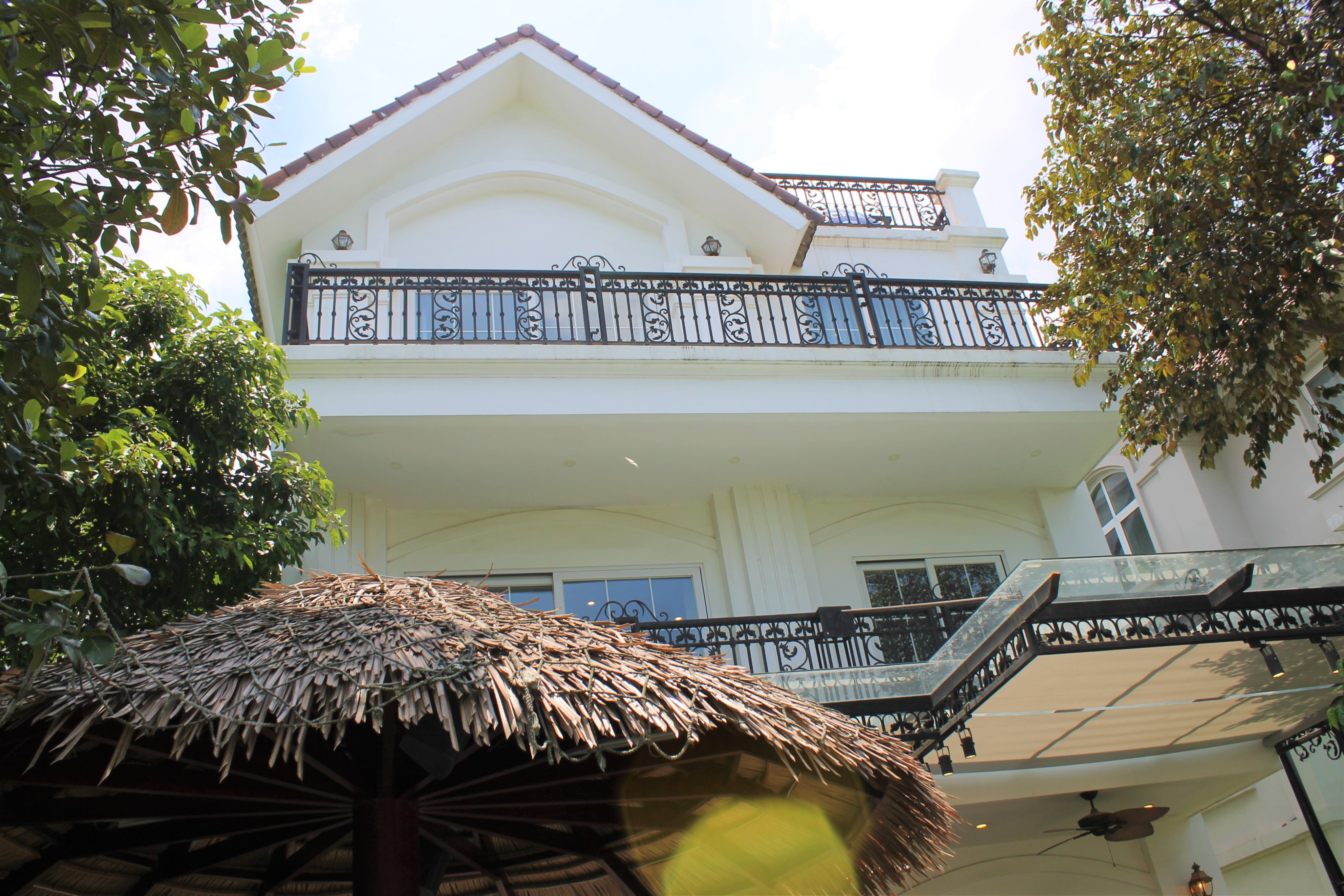 Luxury Furnished Vinhomes Riverside Villa To Rent With Elevator
